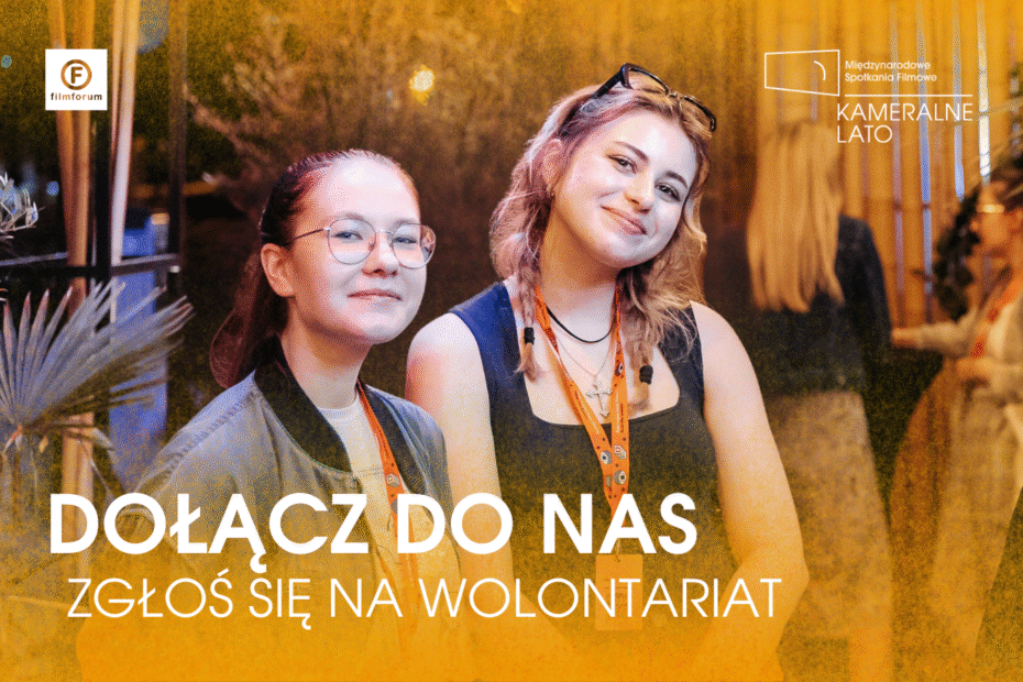 Grafika ze zdjęciem dwóch młodych uśmiechniętych wolontariuszek i napisem DOŁĄCZ DO NAS - ZAPISZ SIĘ NA WOLONTARIAT